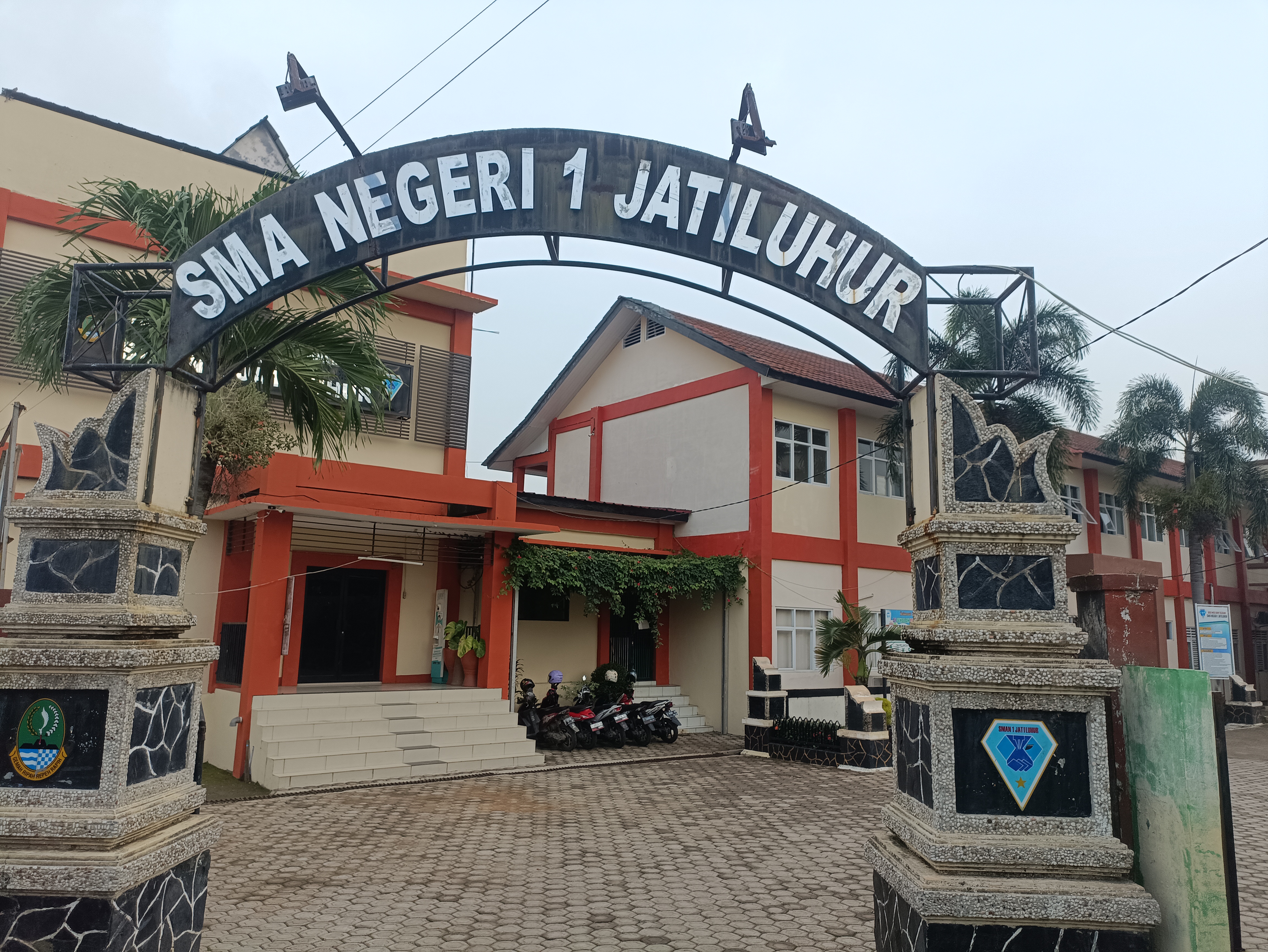 1748223402385_083647